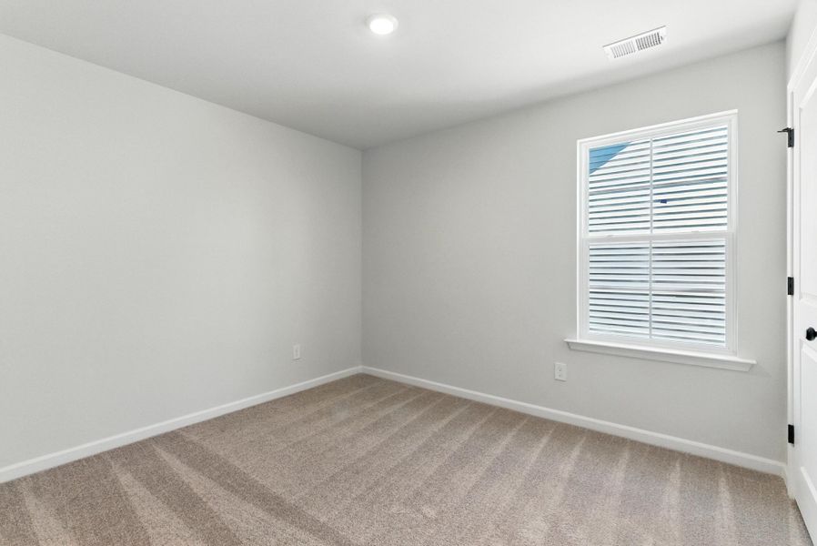 Spacious, unfurnished interior of a new home in , Summerville (Image 42).