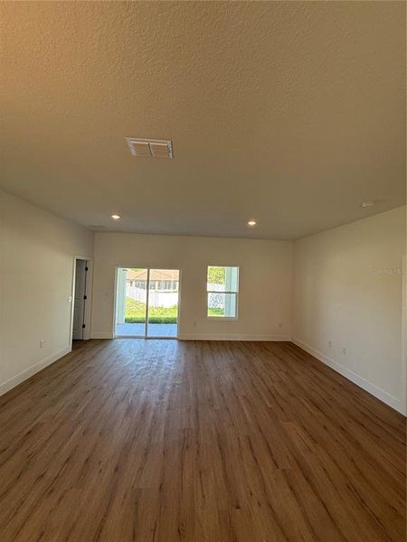 Spacious, unfurnished interior of a new home in , Ocala (Image 41).