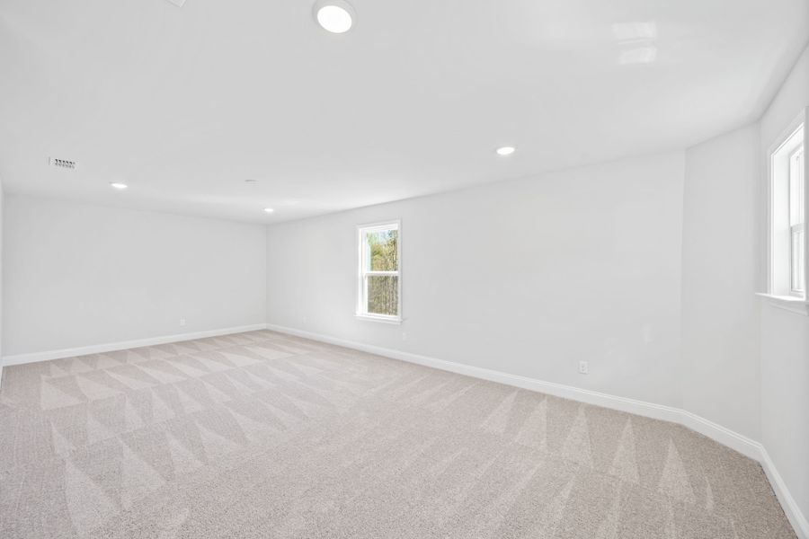 Spacious, unfurnished interior of a new home in Carriage Estates, Lexington (Image 44).