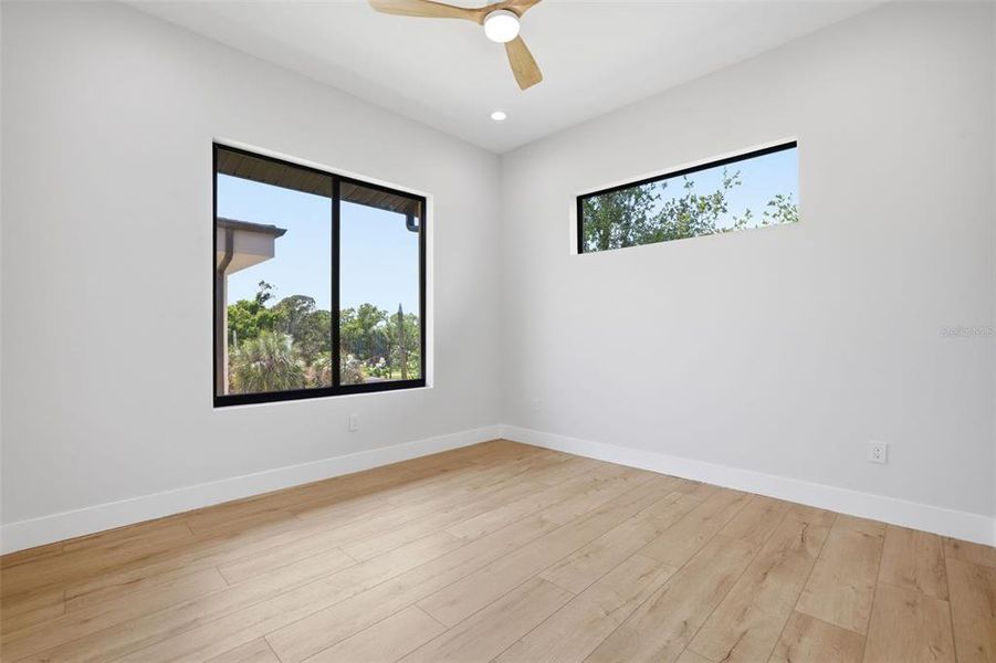 Spacious, unfurnished interior of a new home in , St. Petersburg (Image 46).