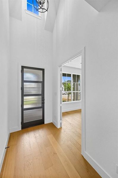 Spacious, unfurnished interior of a new home in Trinity Falls, McKinney (Image 14).