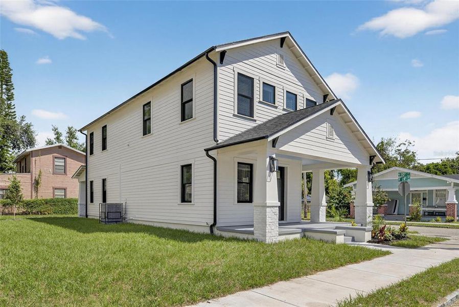 Image 20 of a home in .