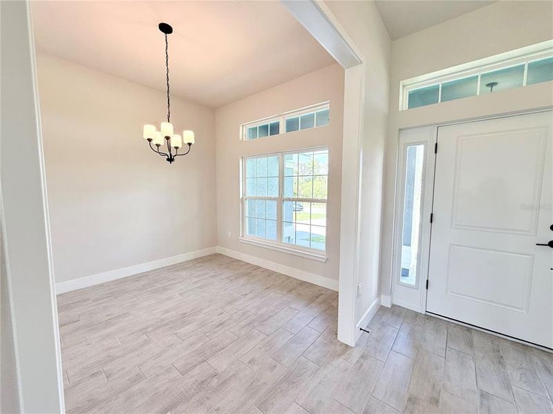 Spacious, unfurnished interior of a new home in Port Charlotte, Port Charlotte (Image 20).