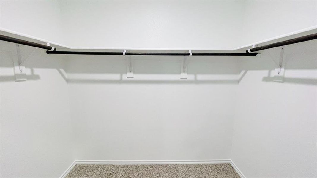 Spacious, unfurnished interior of a new home in Sunnycreek, Fort Worth (Image 17).