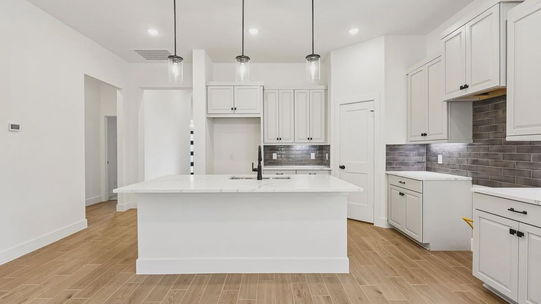 Furnished interior view inside a new home in Evergreen 40s, Conroe (Image 6).