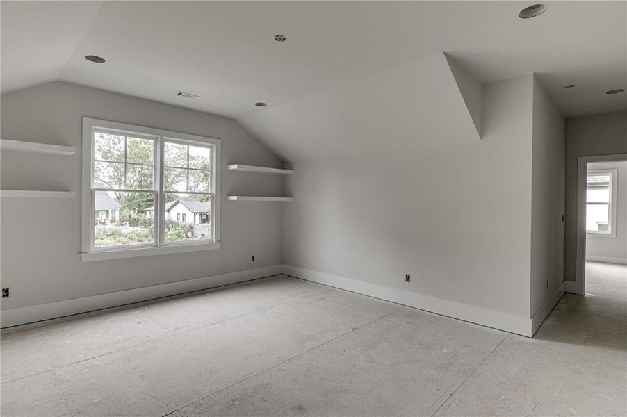 Image 40 of a home in .