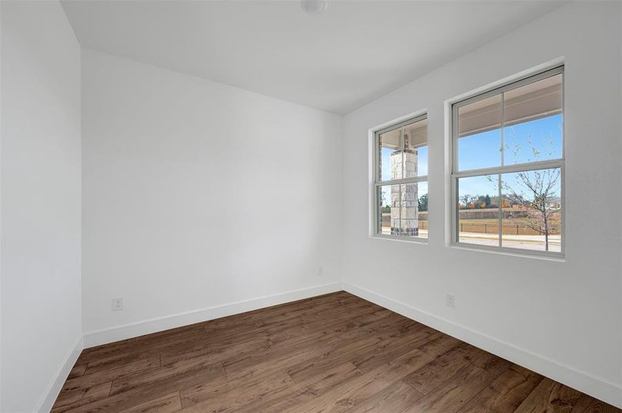 Spacious, unfurnished interior of a new home in Heritage Ranch, Sherman (Image 20).