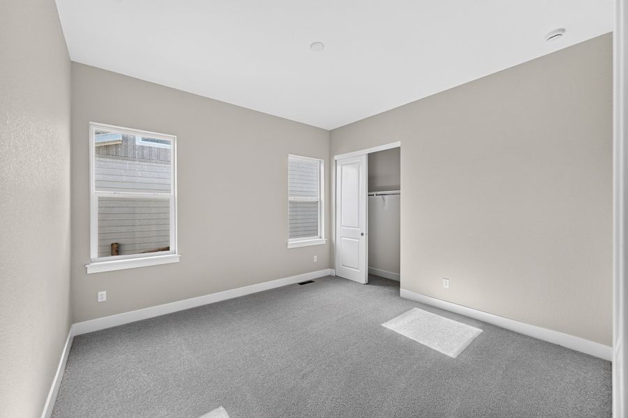 Spacious, unfurnished interior of a new home in Trailstone, Arvada (Image 21).