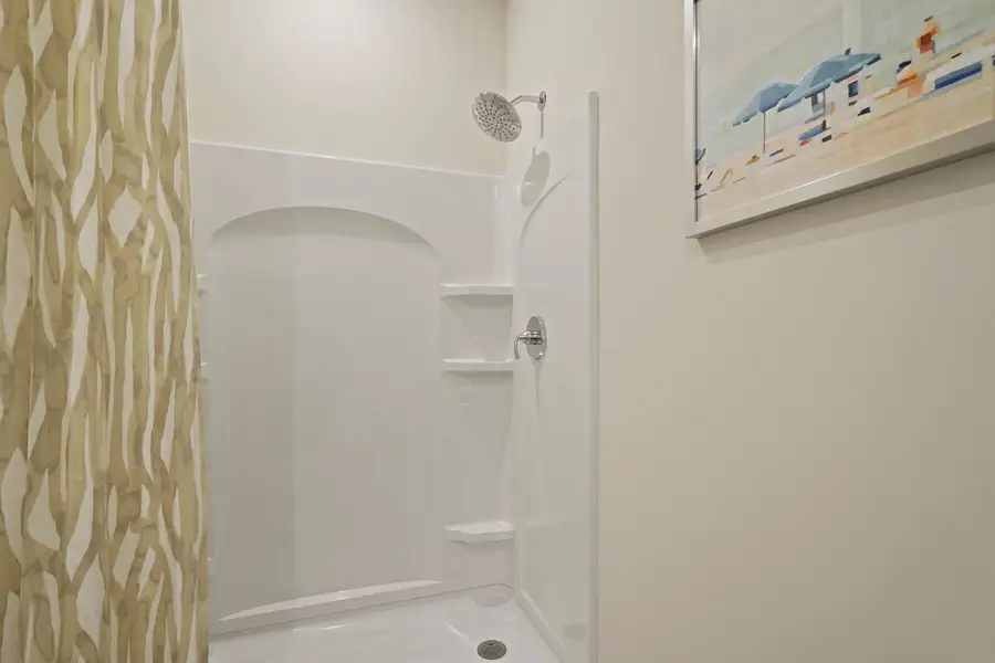 Full Bathroom Full Bathroom