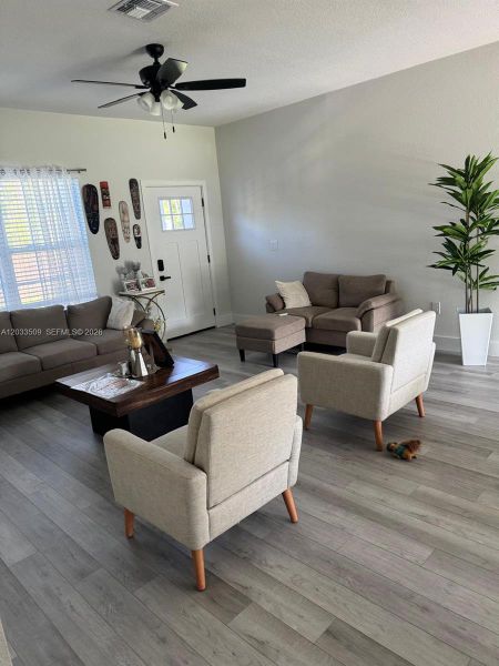 Furnished interior view inside a new home in , Dunnellon (Image 13). Furnished interior view inside a new home in , Dunnellon (Image 13).
