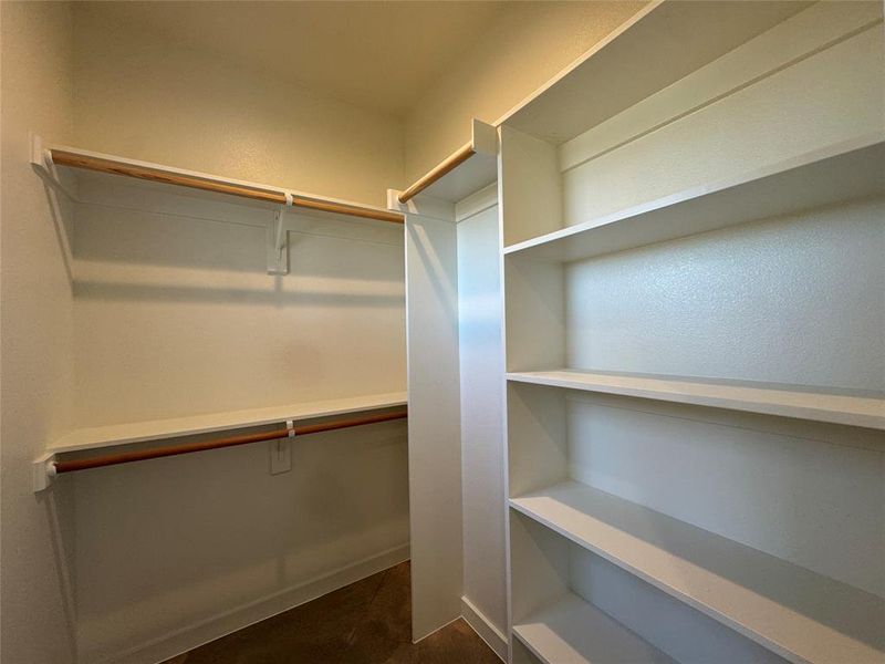 Image 33 of a home in .