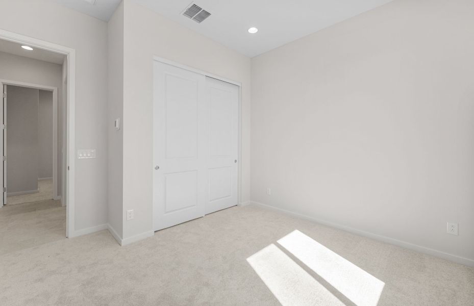 Spacious, unfurnished interior of a new home in Legado West, Gilbert (Image 20). Spacious, unfurnished interior of a new home in Legado West, Gilbert (Image 20).