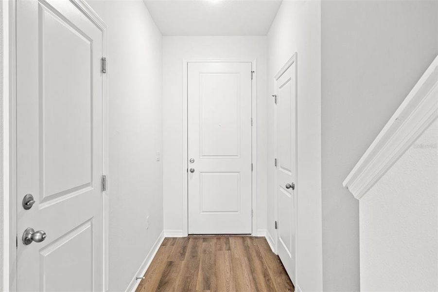 Spacious, unfurnished interior of a new home in Shenandoah Reserve, Orlando (Image 21).
