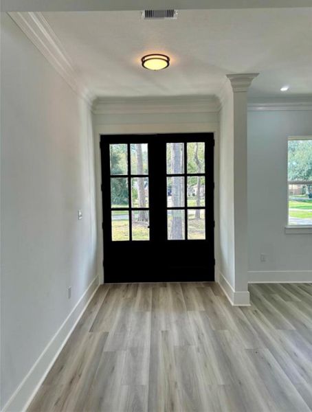 Spacious, unfurnished interior of a new home in , Conroe (Image 31).