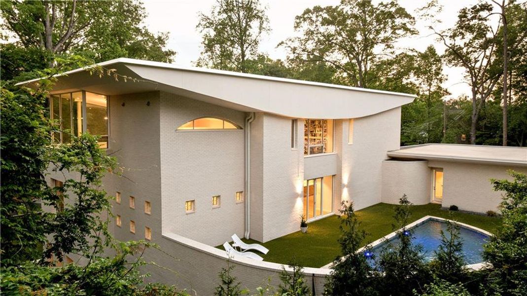 Exterior details and patio area of a home in , Atlanta (Image 27).