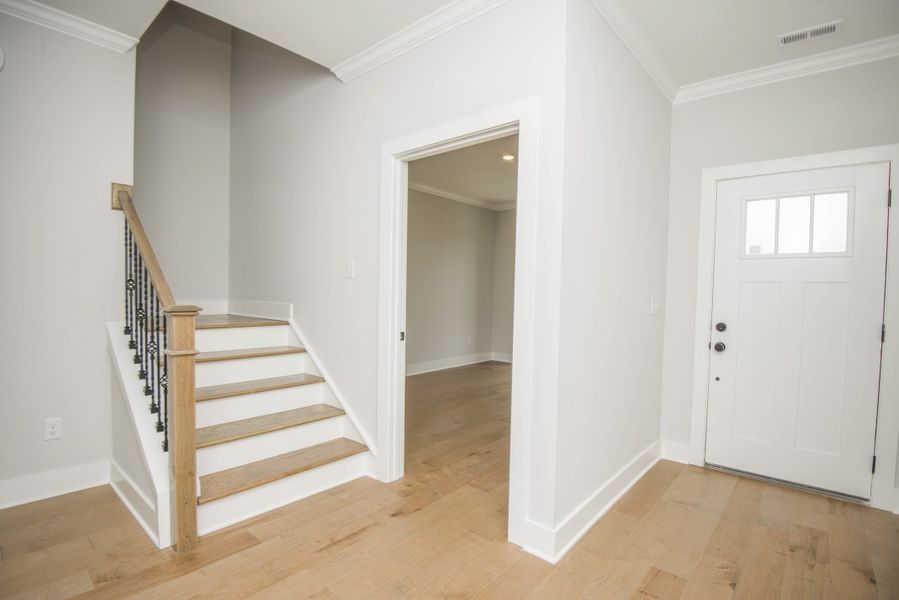 *Photo of Example Home. Selections and finishes may vary.