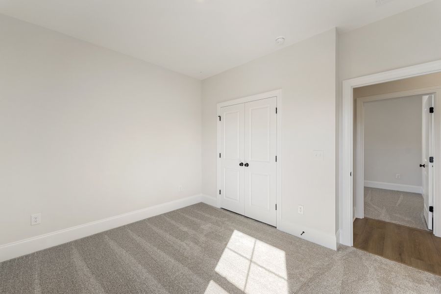 Spacious, unfurnished interior of a new home in Lakeside Saluda, Greenville (Image 28). Spacious, unfurnished interior of a new home in Lakeside Saluda, Greenville (Image 28).