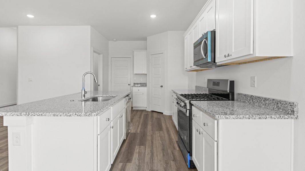 Representative furnished interior of a home built from the The Oxford by D.R. Horton in Viridian, Lubbock (Image 4). Representative furnished interior of a home built from the The Oxford by D.R. Horton in Viridian, Lubbock (Image 4).