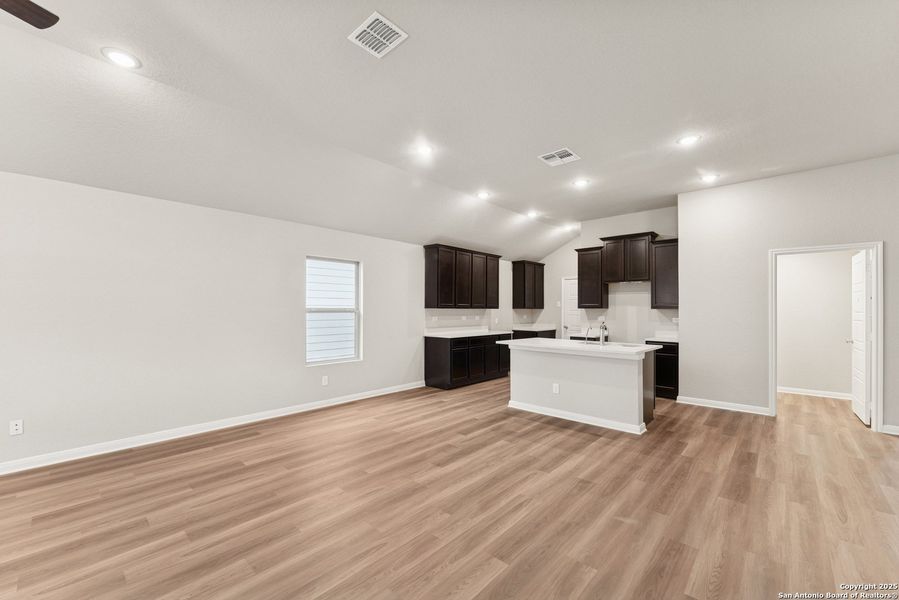 Image 40 of a home in Agave. Image 40 of a home in Agave.