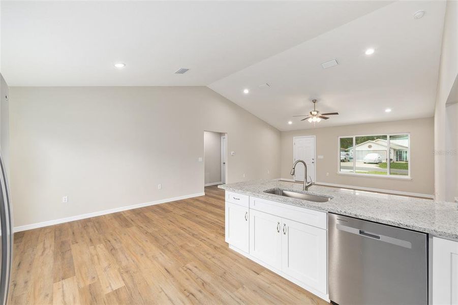 Furnished interior view inside a new home in , Ocklawaha (Image 11).