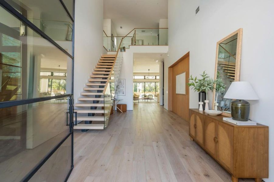 Image 33 of a home in .