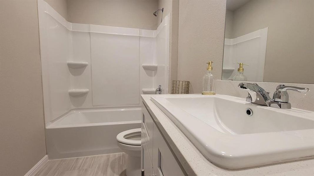 Furnished interior view inside a new home in Highlands at Chapel Creek, Fort Worth (Image 6). Furnished interior view inside a new home in Highlands at Chapel Creek, Fort Worth (Image 6).