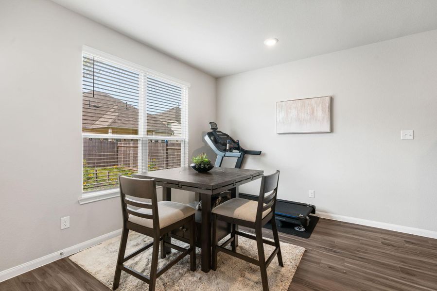 Furnished interior view inside a new home in Madison Bend, Conroe (Image 17). Furnished interior view inside a new home in Madison Bend, Conroe (Image 17).