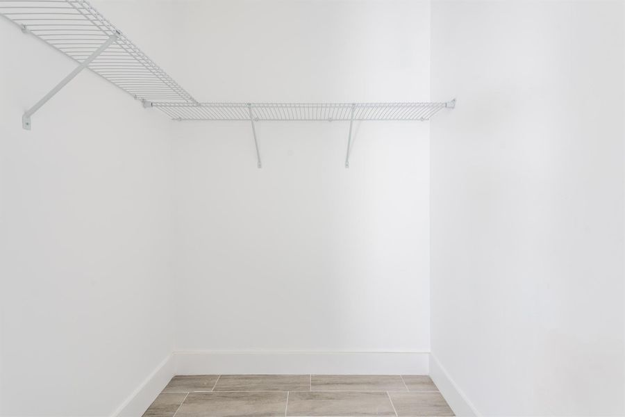 Spacious, unfurnished interior of a new home in , Rotonda West (Image 13).