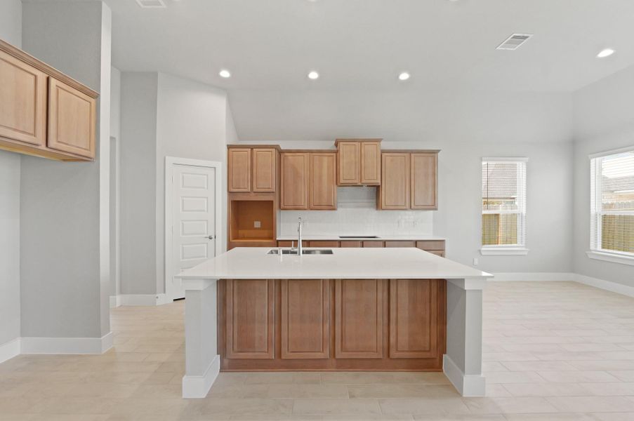 Furnished interior view inside a new home in Briarwood Crossing, Rosenberg (Image 10).