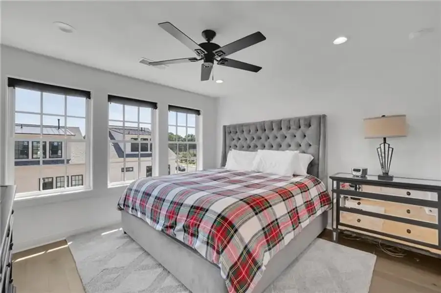 Furnished interior view inside a new home in , Alpharetta (Image 18).