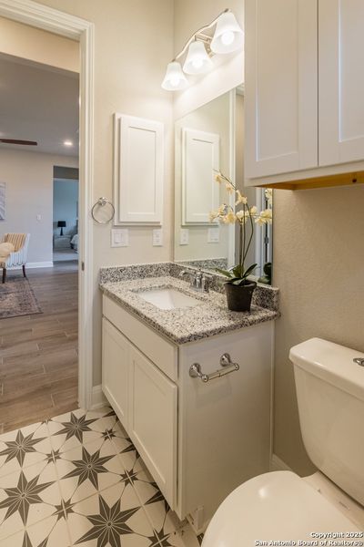 Furnished interior view inside a new home in Cibolo Crossing, Universal City (Image 34).