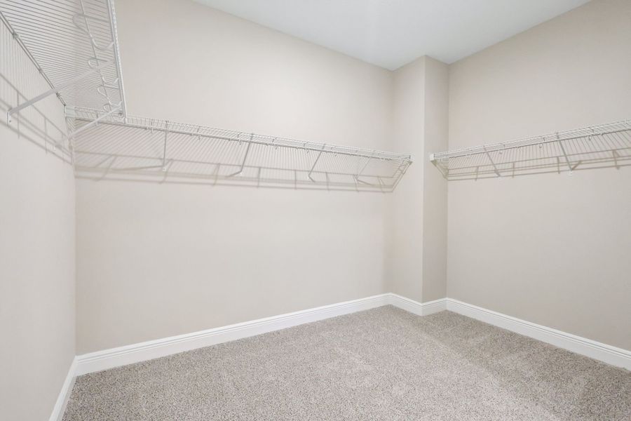 Spacious, unfurnished interior of a new home in Legends Preserve - Signature Series, Daytona Beach (Image 15).