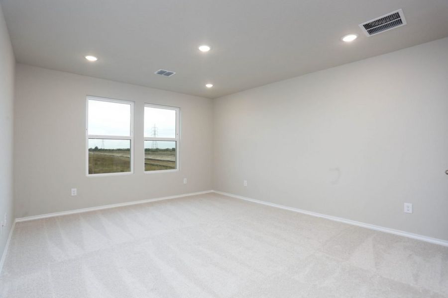 Representative unfurnished interior of a home built from the Parker Colony At Pinehurst by Brohn Homes in Colony at Pinehurst, Pinehurst (Image 21).