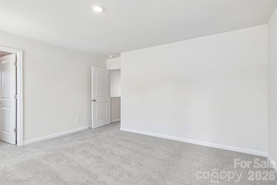 Spacious, unfurnished interior of a new home in Fergus Crossing, York (Image 32). Spacious, unfurnished interior of a new home in Fergus Crossing, York (Image 32).