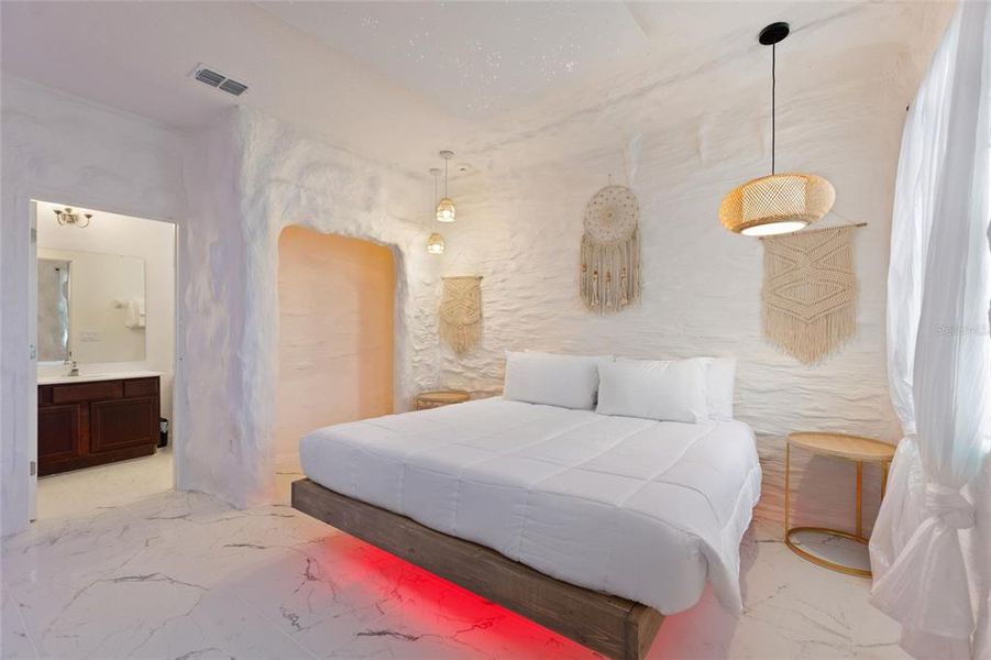 Furnished interior view inside a new home in , Kissimmee (Image 39).