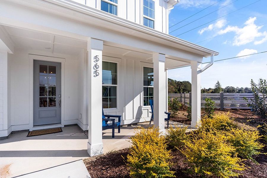 Representative exterior details of a home built from the The Hampton by RobuckHomes in Baylee Ridge, Selma (Image 55). Representative exterior details of a home built from the The Hampton by RobuckHomes in Baylee Ridge, Selma (Image 55).