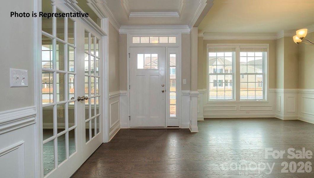 Spacious, unfurnished interior of a new home in Oak Grove Hill, Huntersville (Image 3).