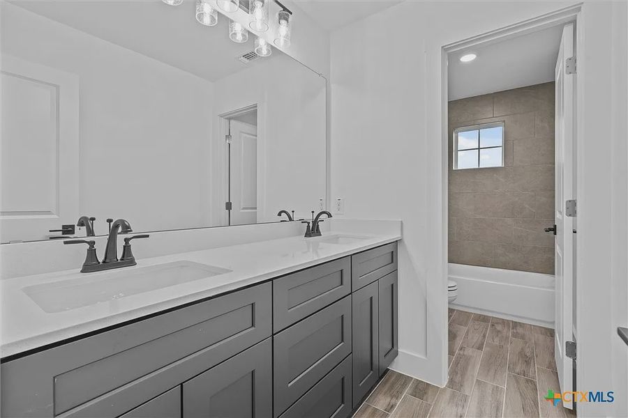 Furnished interior view inside a new home in Levy Crossing, Killeen (Image 5).