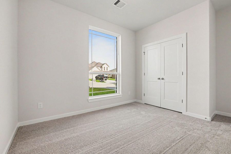 Spacious, unfurnished interior of a new home in Clear View Estates, Willis (Image 25).