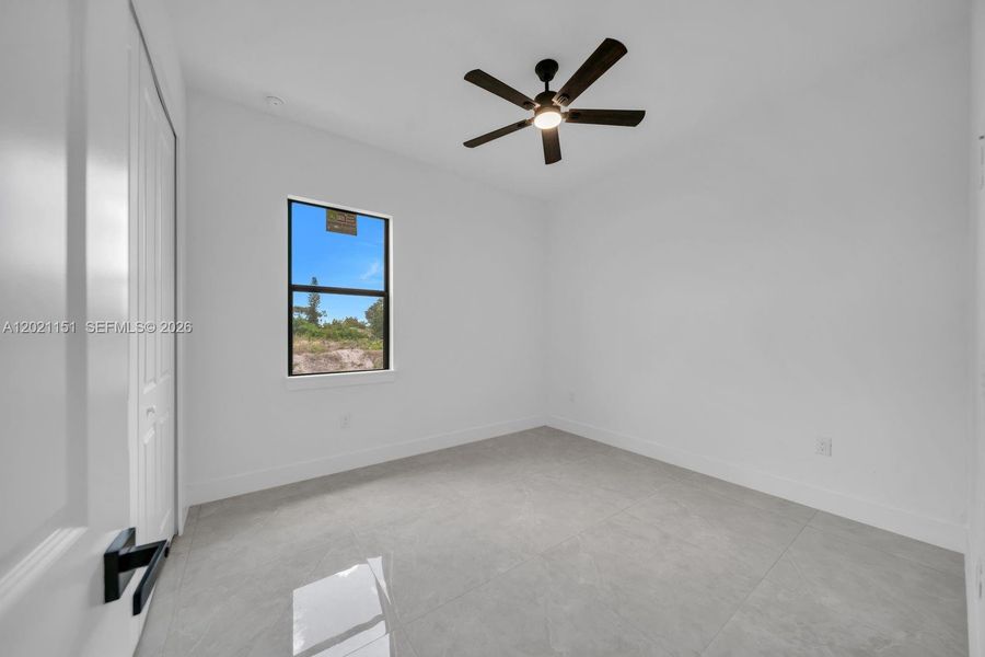 Spacious, unfurnished interior of a new home in , Lehigh Acres (Image 15).