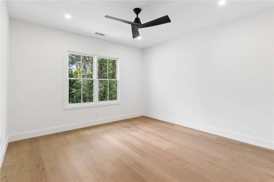 Spacious, unfurnished interior of a new home in , Brookhaven (Image 65).