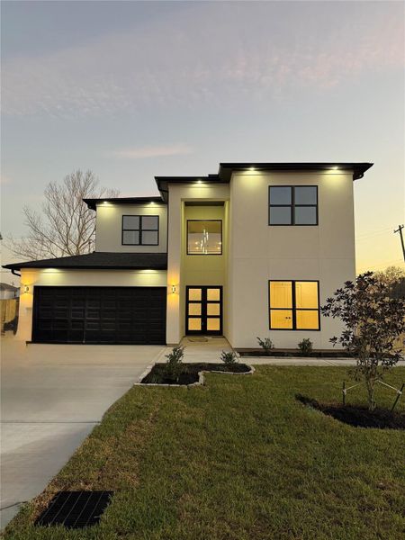 Front exterior of a new home in , Pearland, TX, highlighting curb appeal (Image 1). Front exterior of a new home in , Pearland, TX, highlighting curb appeal (Image 1).