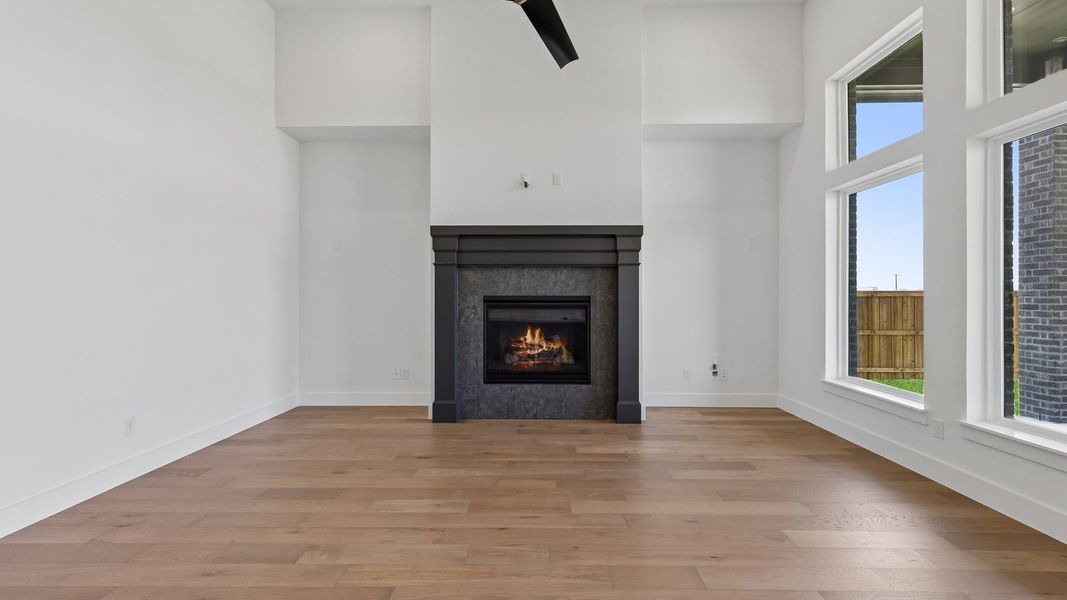 Representative unfurnished interior of a home built from the Custom II by Southgate Homes in Prosper Ridge, Prosper (Image 13).