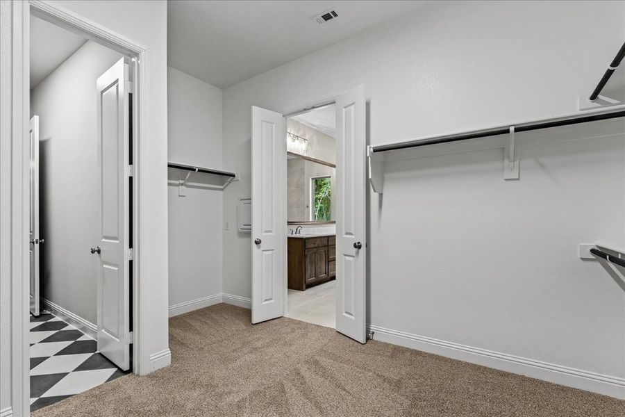 Doug Parr Homes | Hunter Plan - Walk-in Closet Doug Parr Homes | Hunter Plan - Walk-in Closet