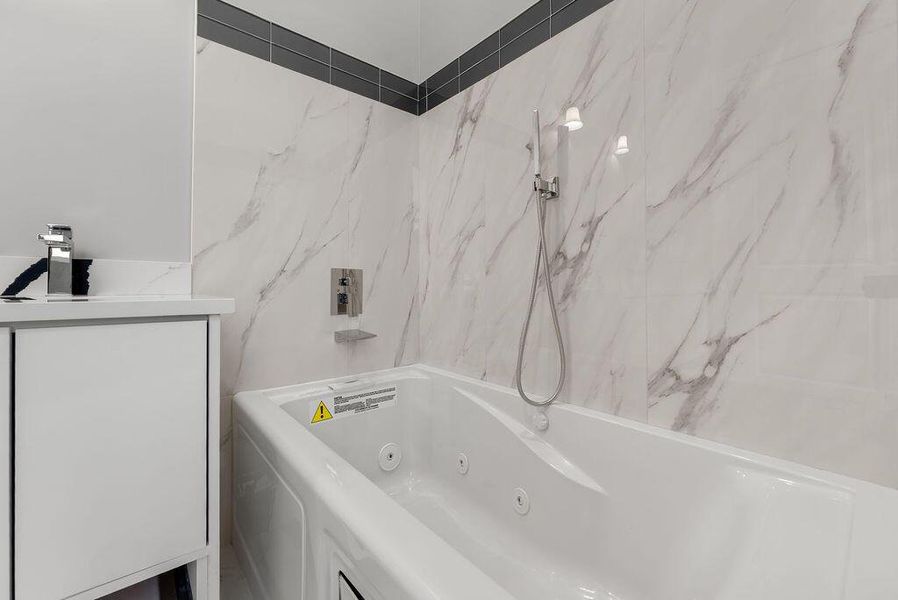 Image 20 of a home in .