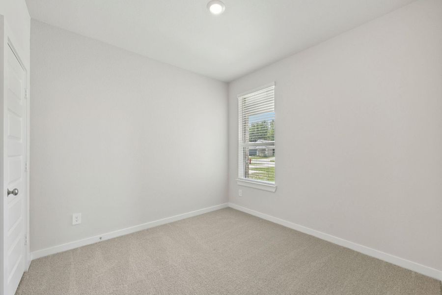 Spacious, unfurnished interior of a new home in Landing Meadows - Traditional Series, New Caney (Image 24).