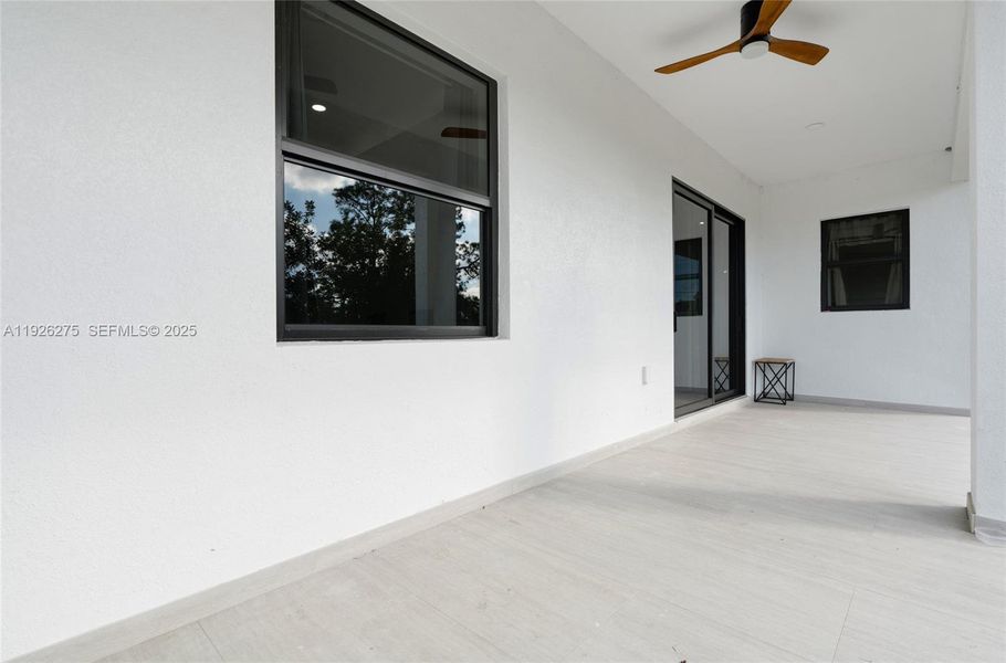 Exterior details and patio area of a home in , Lehigh Acres (Image 4).