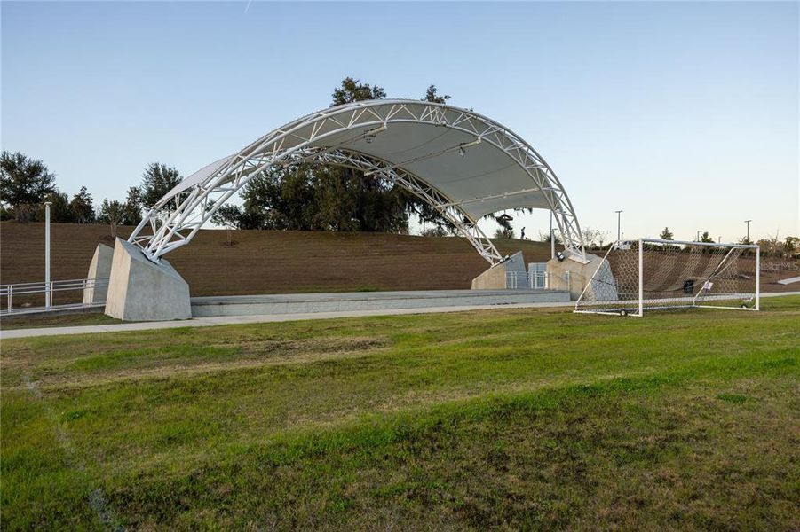 Community amenities in , Alachua (Image 25).