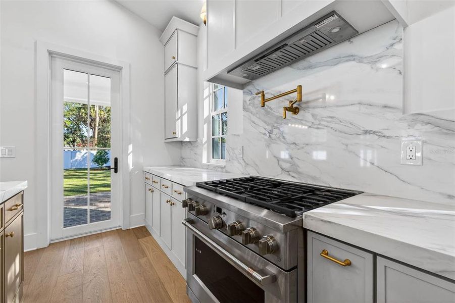 Furnished interior view inside a new home in , St. Petersburg (Image 14).