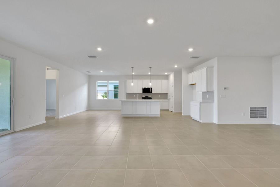 4br New Home in Port St. Lucie, FL.  - Slide 9